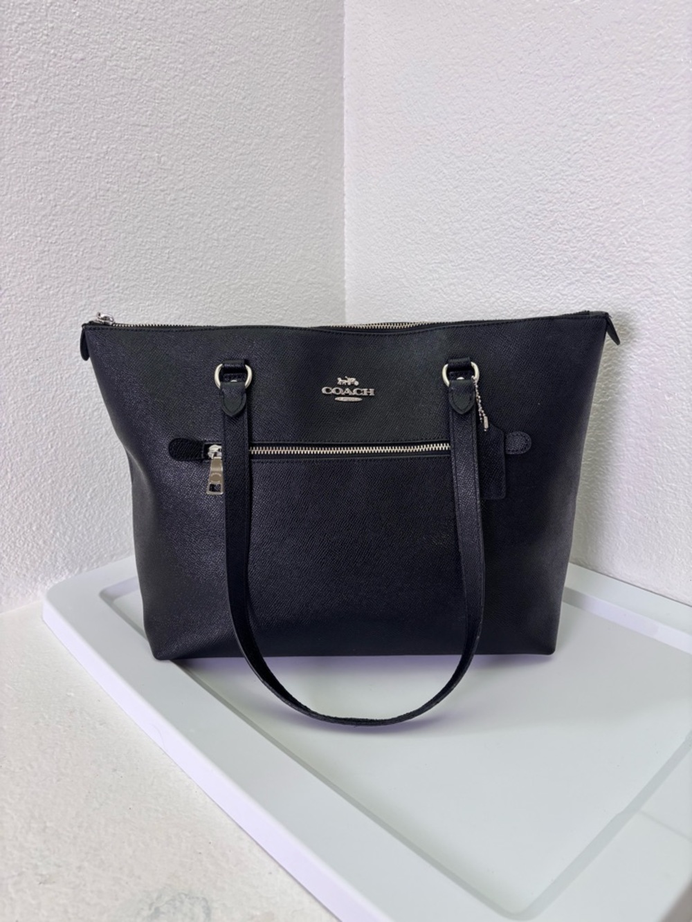 Coach Black Leather Zip-Top Shoulder Tote